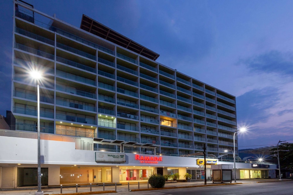 Ramada by Wyndham Acapulco Hotel  Suites - Property Image 25