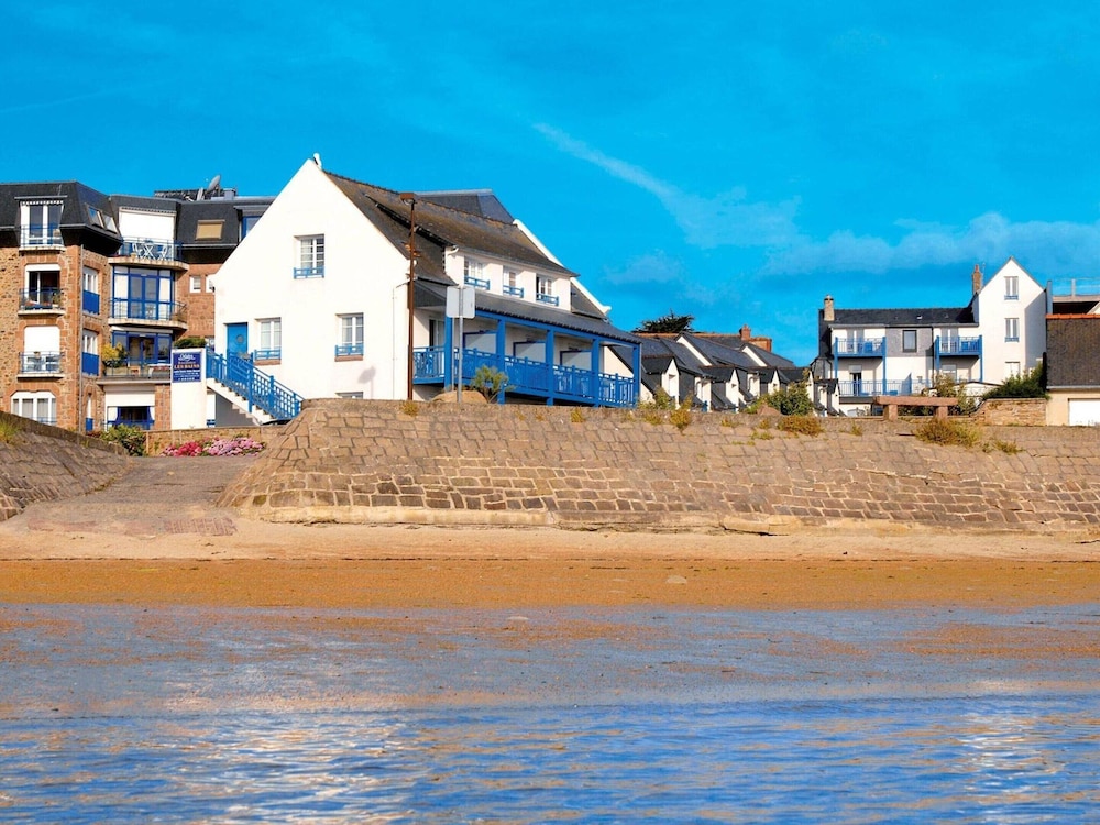 Apartment in Tregastel Near Renote Island