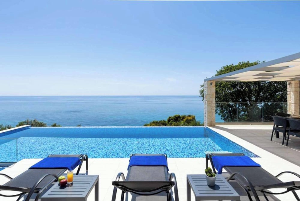 Villa Alkyoni Paramonas