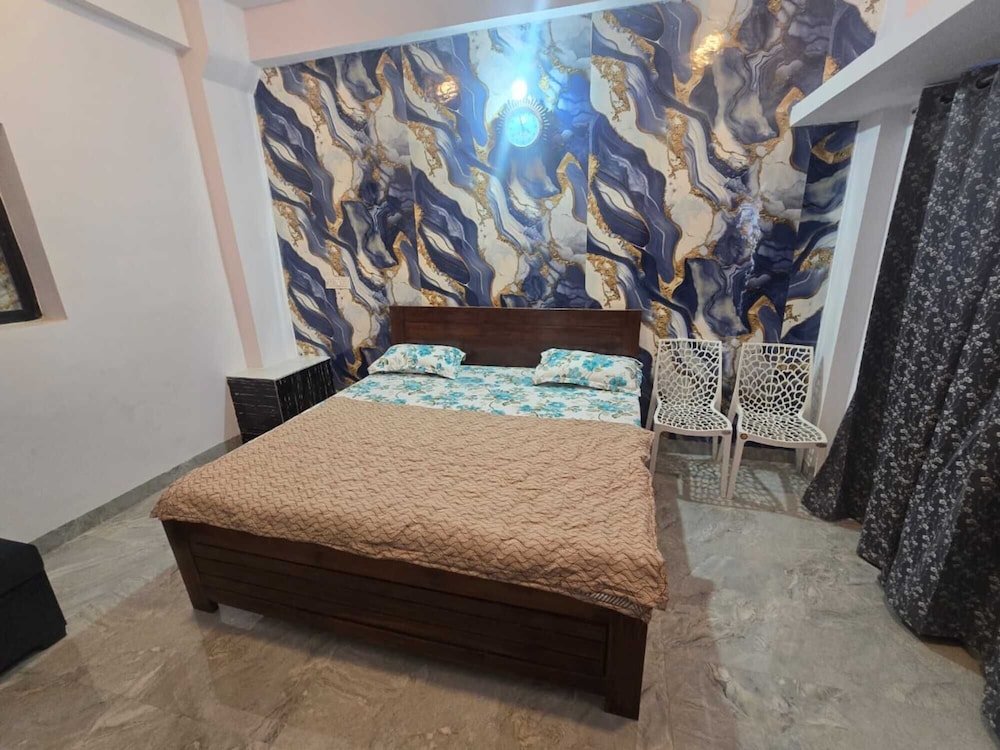Hotel Aarav Palace