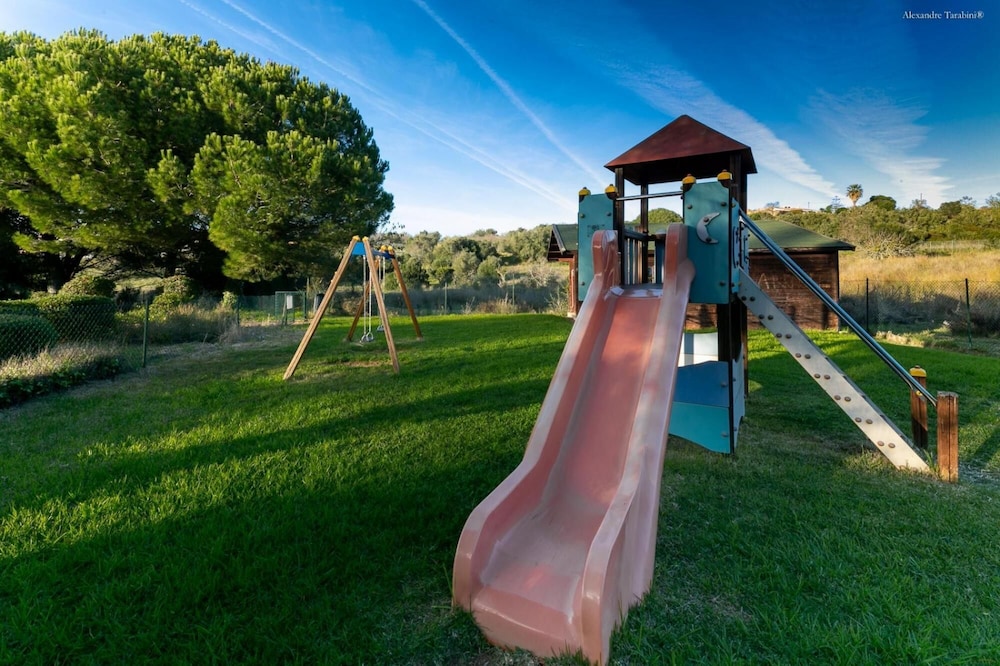B39 - Marinapark 2 Bed Flat view 5