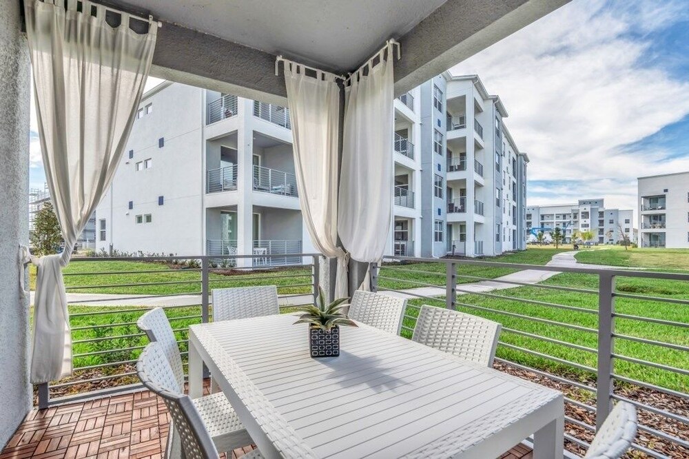 3180 Para Unit 101 3 Bedroom Townhouse