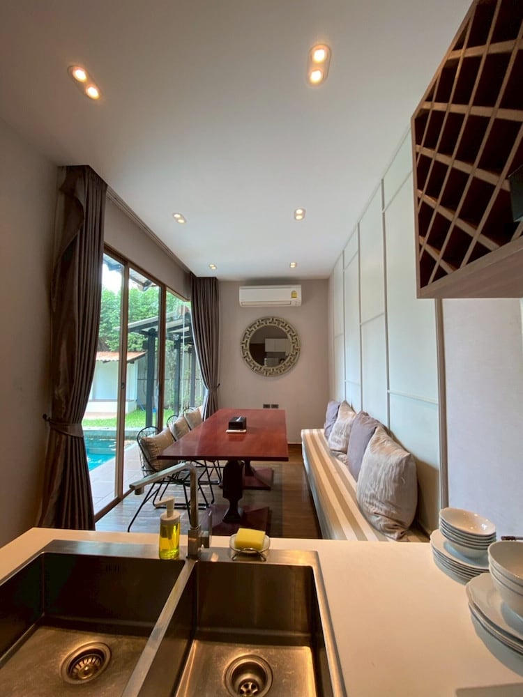 Serava Pet-Friendly Pool Villa Huahin