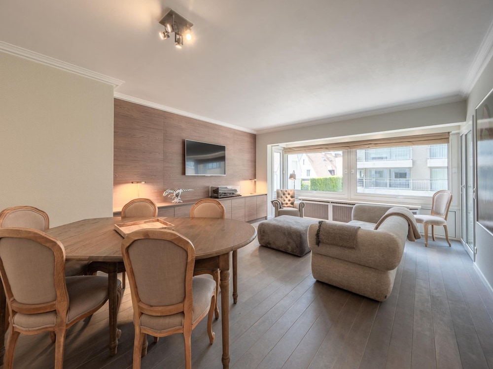 Apartment in Knokke Near Albert Beach