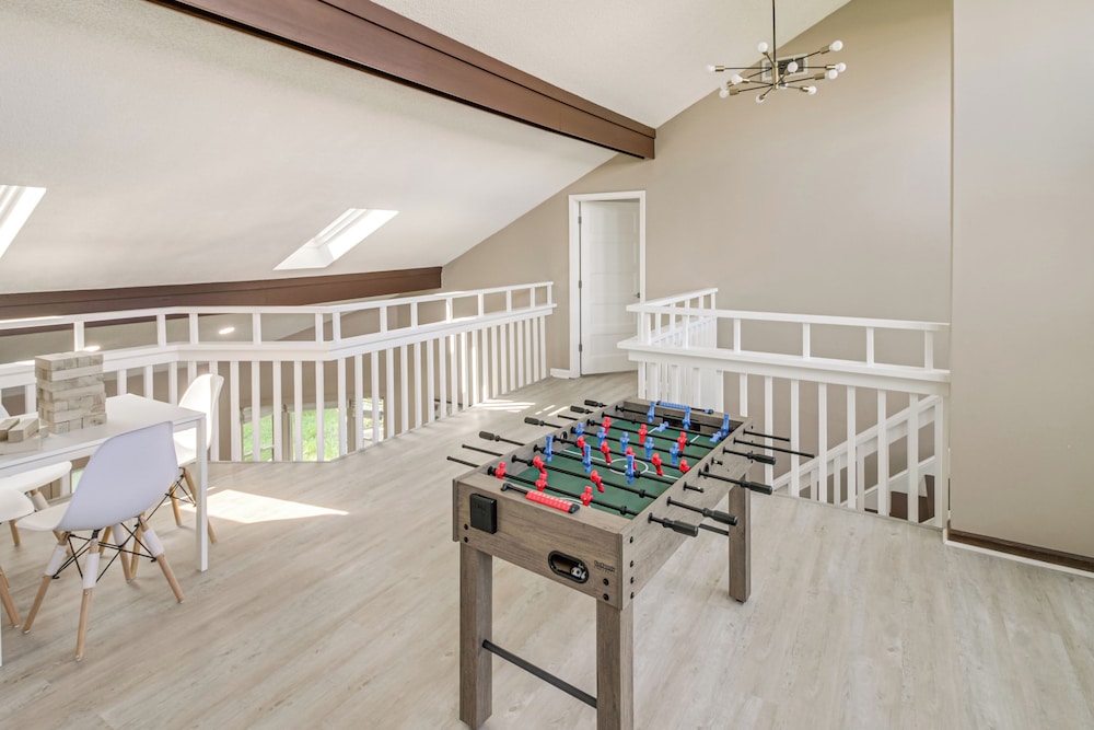 Spacious Home w/ Game Room, 2 Mi to Concord Mills!