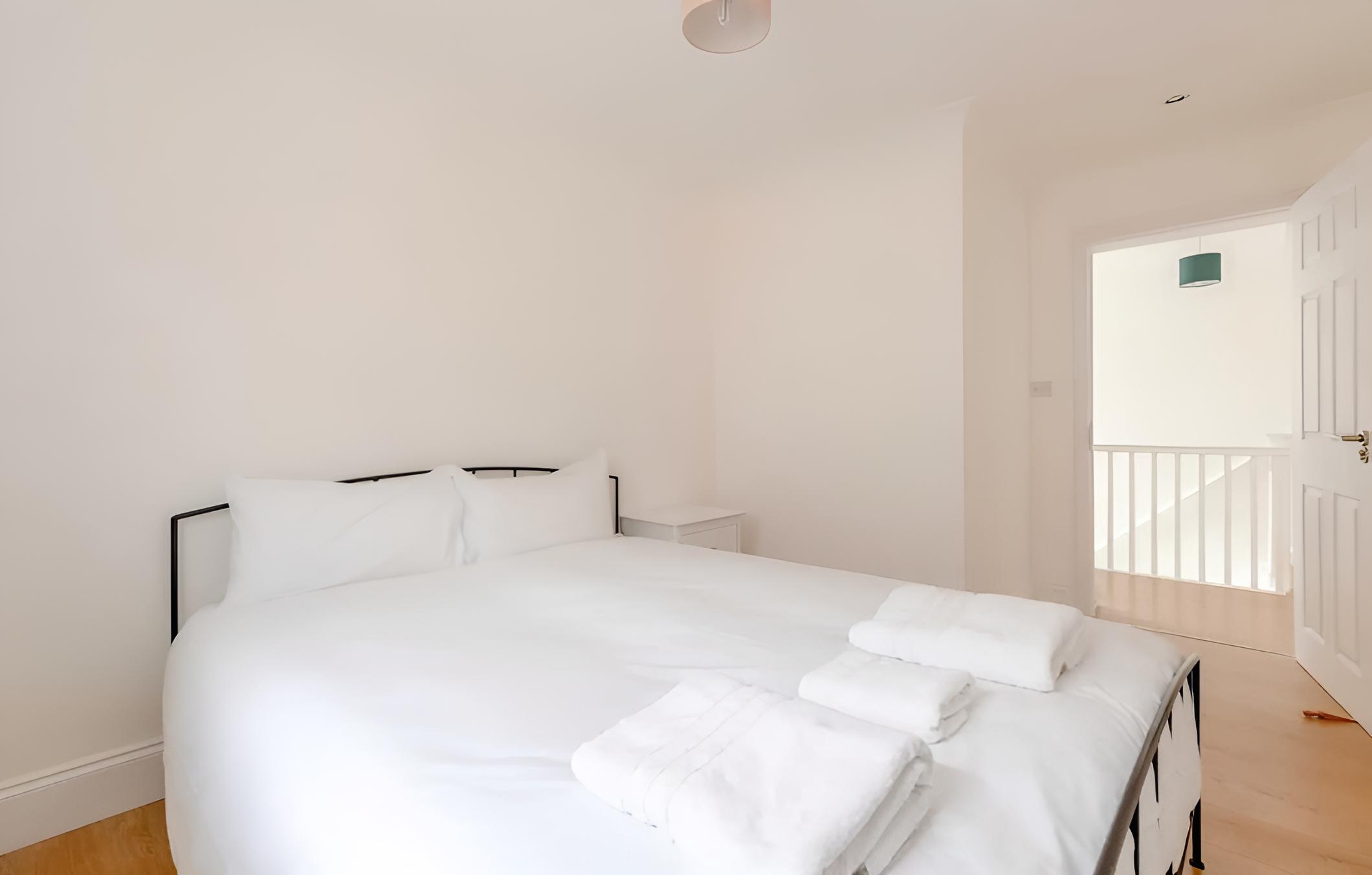 Bright & Spacious 5BD House - Peckham