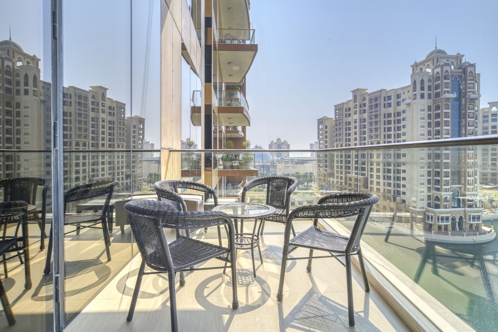 Tiara Residences - Mint Stay