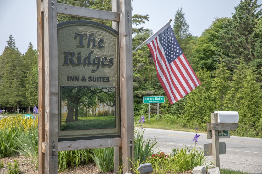 Ridges Inn & Suites
