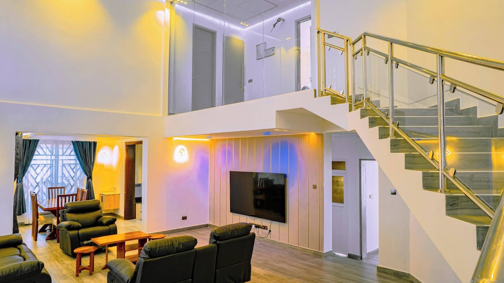 8 Guests - 4 Bedrooms - Dar Es Salaam City