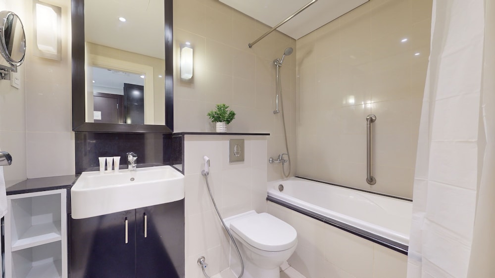 GreenFuture - Charming Studio in the Vibrant Business Bay