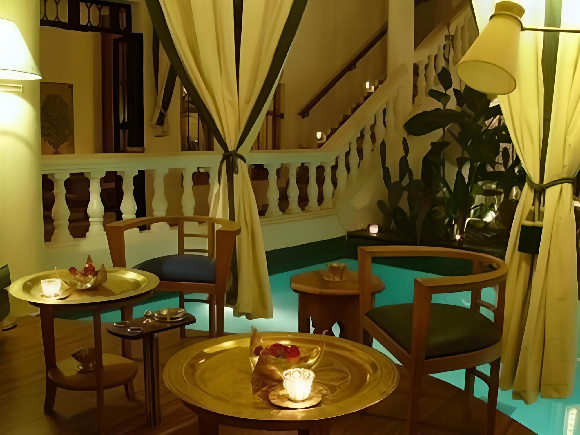 Riad Moucharabieh