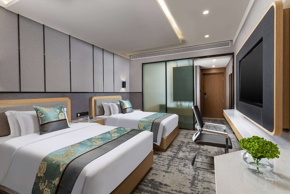 Hangzhou Vacations - Microtel by Wyndham Hangzhou - Property Image 8