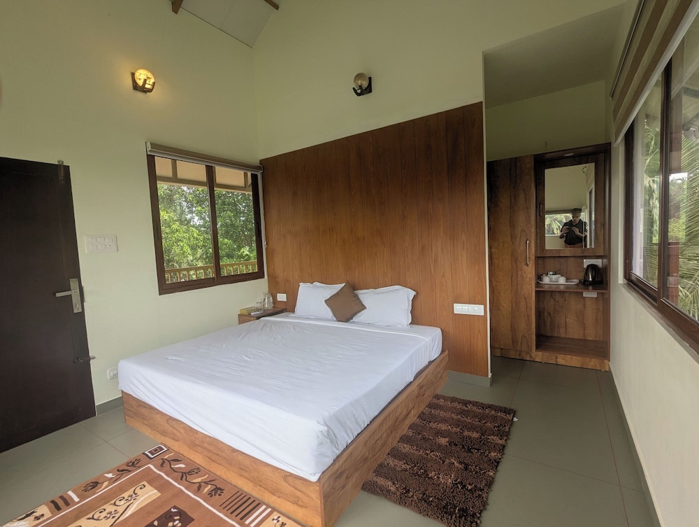 Neelambari Ecotourism Thrissur Aratupuzh