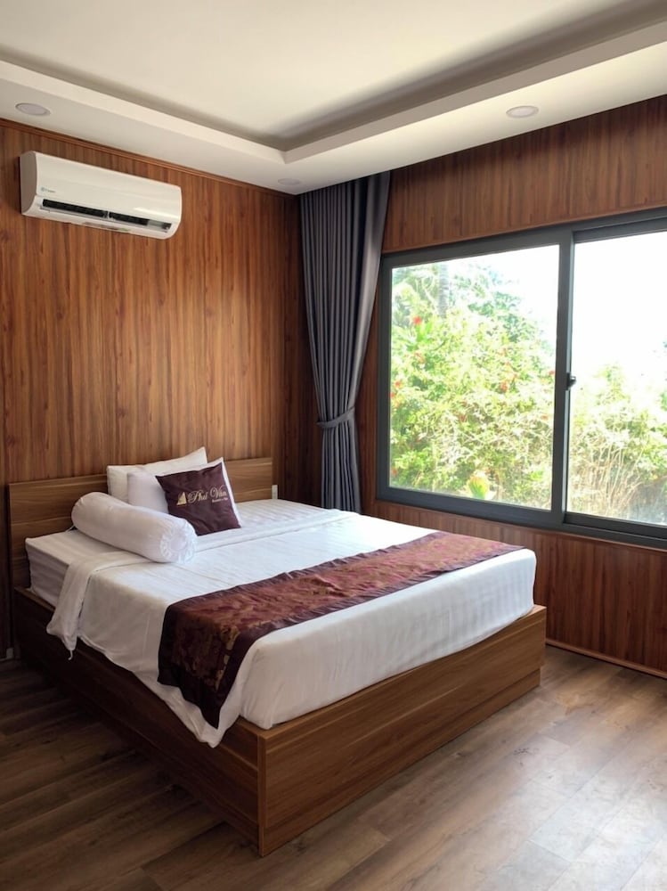 PV BEACH BUNGALOW
