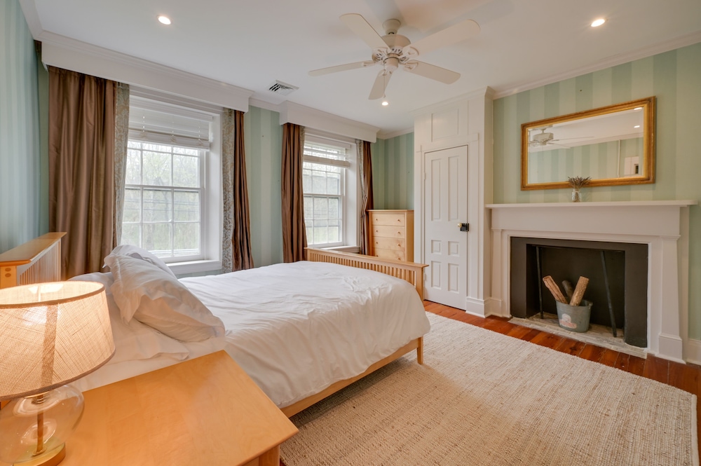 Historic Waterfront Retreat w/ Grill in Hagerstown view 2