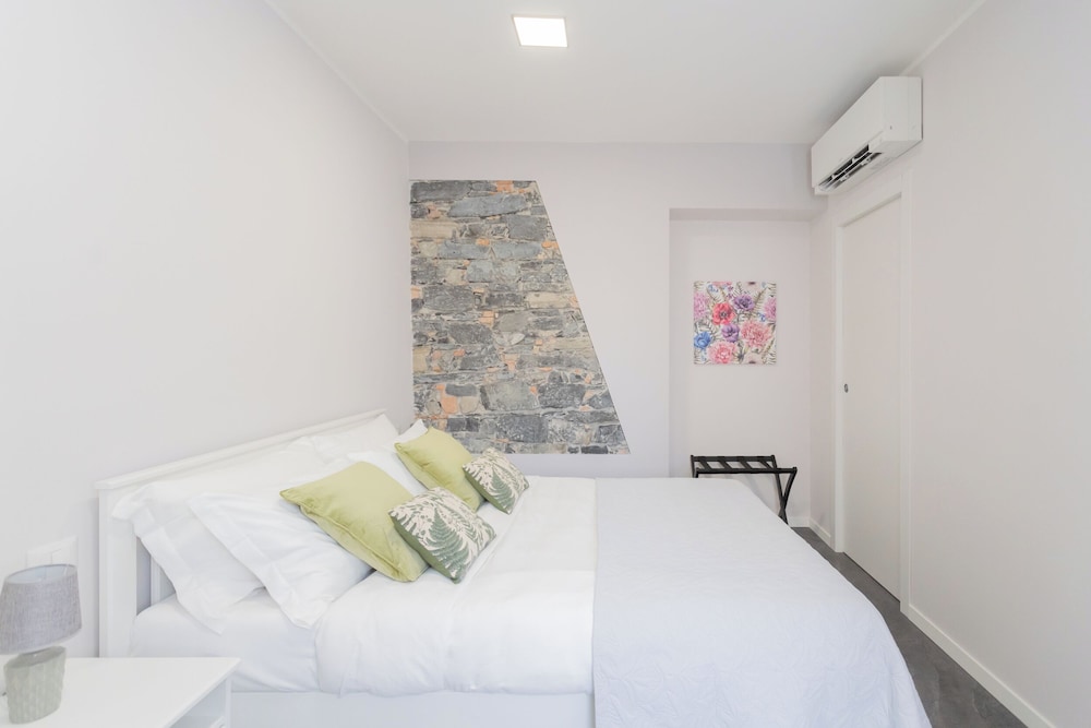 Sant'Agostino Apartments by Rent all Como