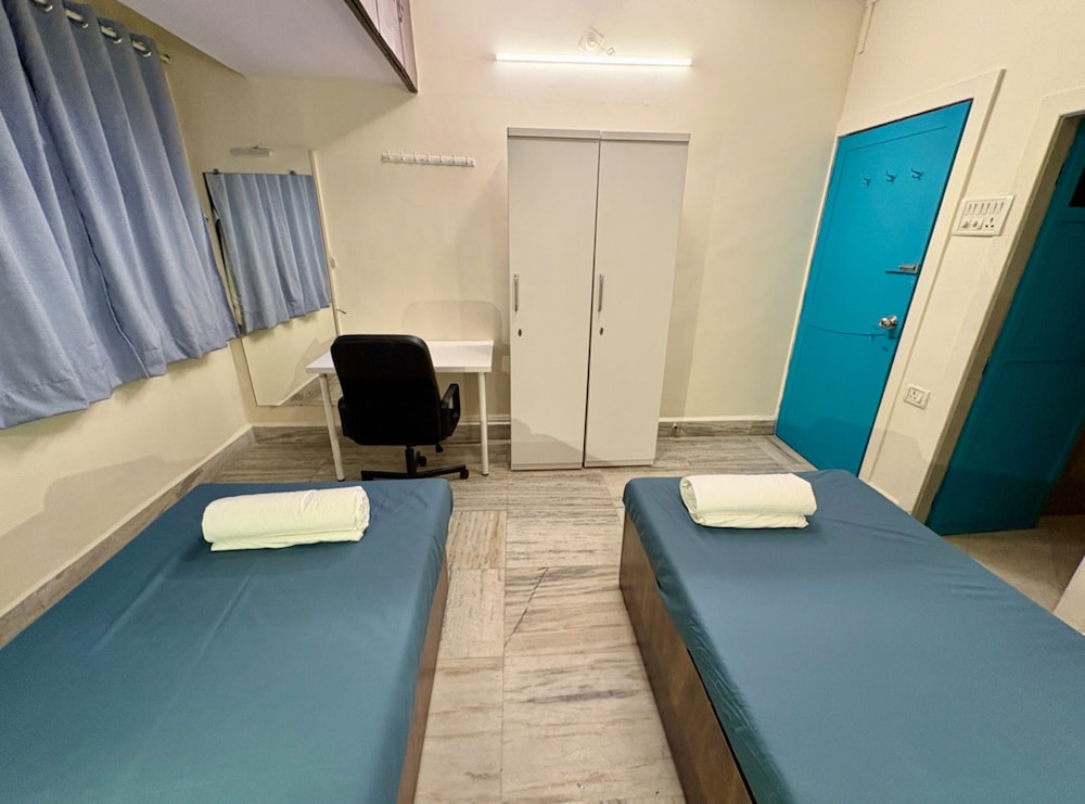 Locomo Hostel Mini - 9 mins from airport