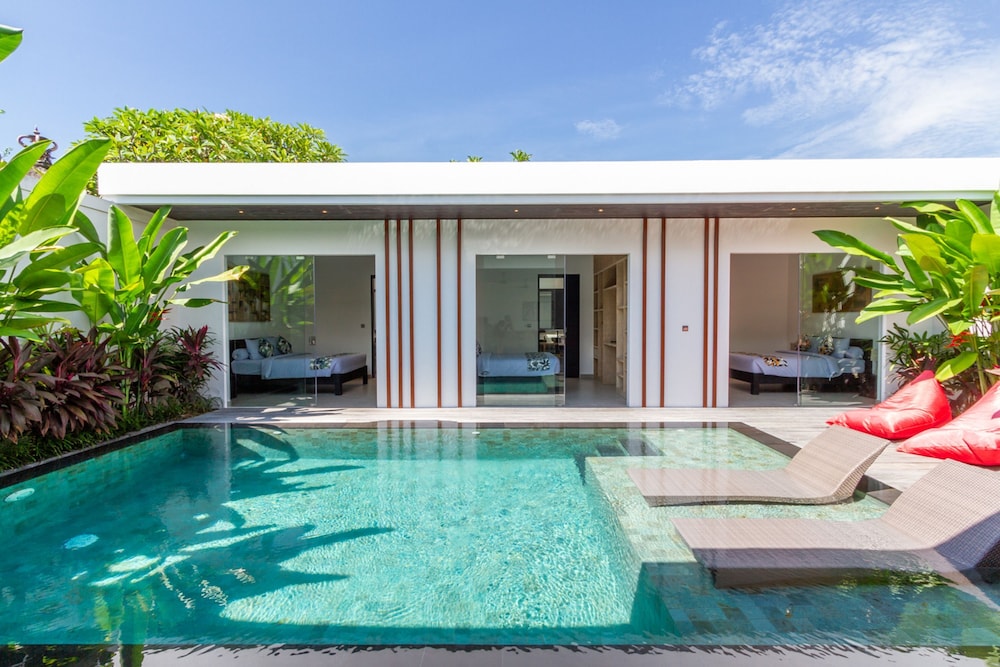 Villa Lys by Alfred in Bali - Charming 3BD Villa w Pool View Near Berawa Beach