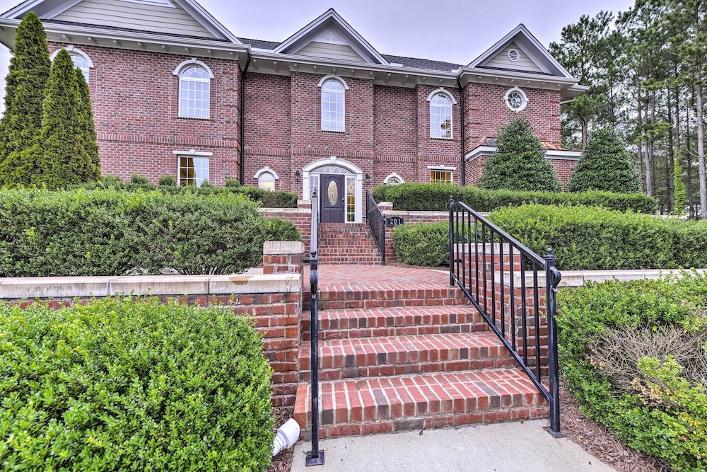 Spring Lake Vacations - Anderson Golf Club Condo w/ Community Amenities! - Property Image 2
