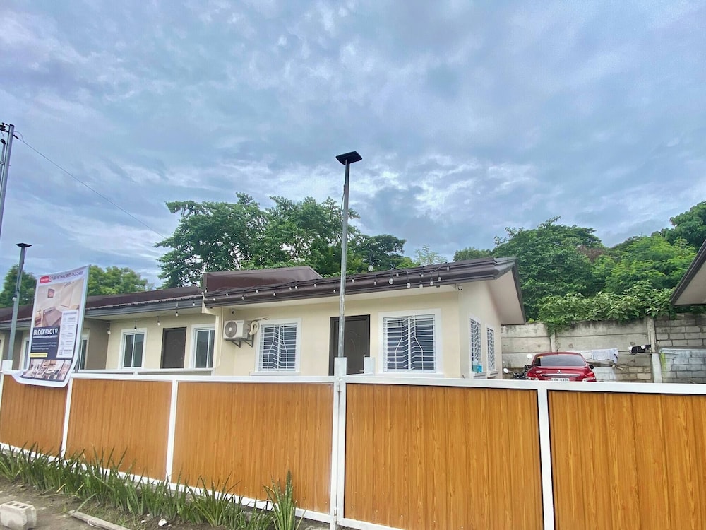 Peaceful 2BR Home in Gensan - AC, Wifi, Netflix, Patio & Free Parking