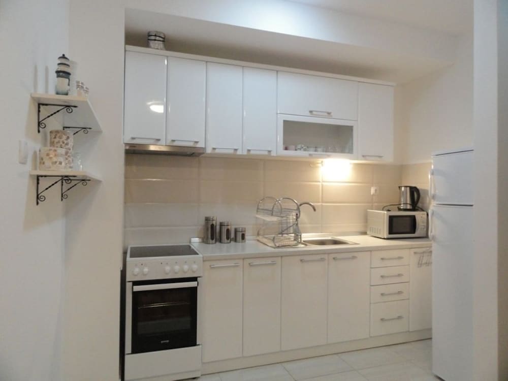 Center Apartment C 25 view 3