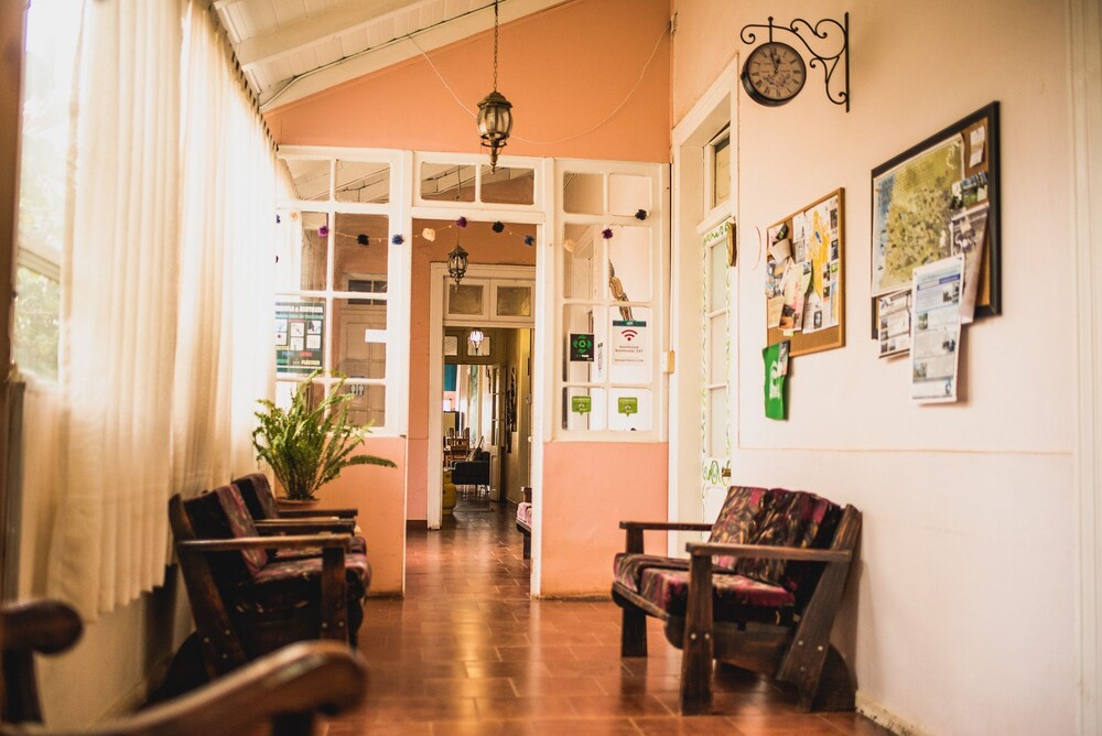 Kom Hostal - Hostel