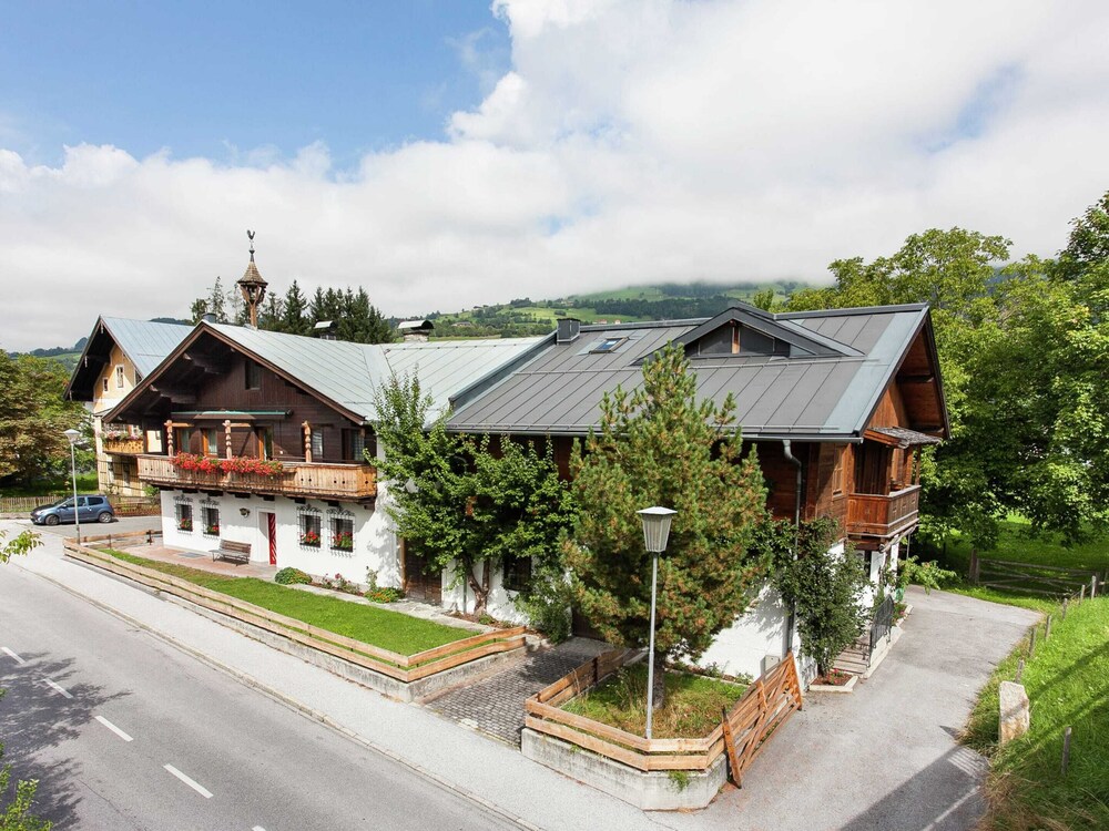 Flat in Mittersill Near Ski Slopes
