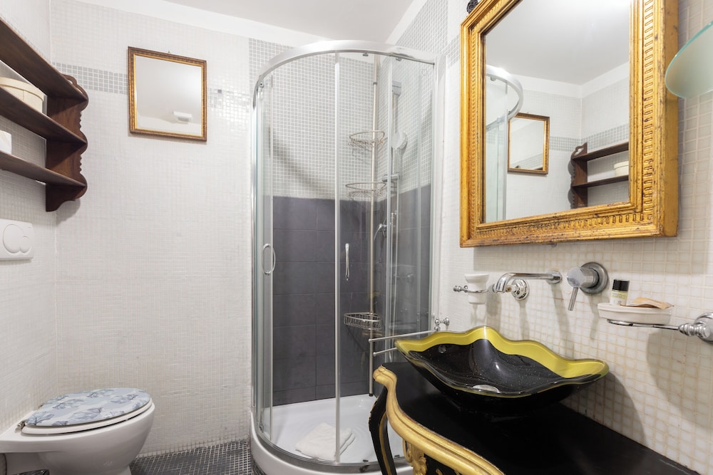 Elegant apartment in Trastevere- Bolognese 45