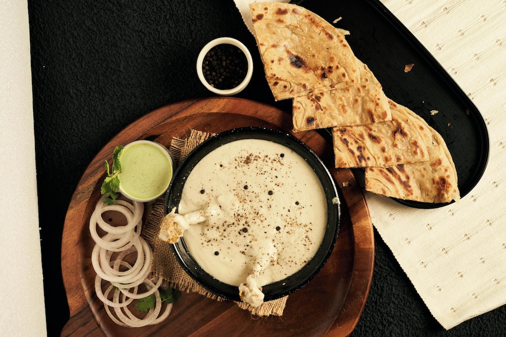 Echor Malusara Lakeview Retreat Bhimtal