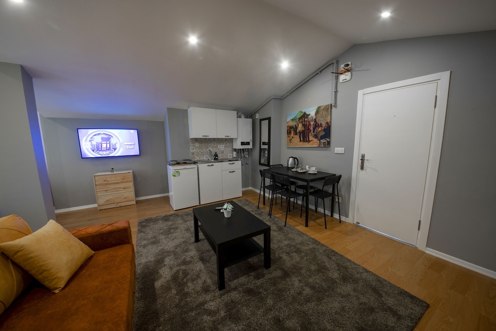 Royal Taksim Süitleri - Image 33