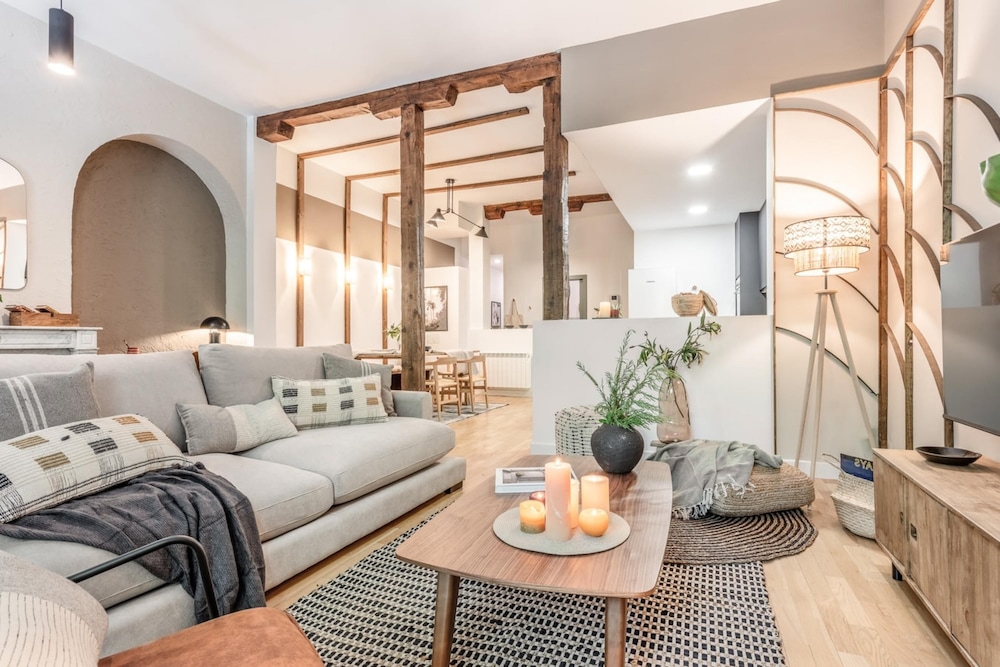 Akabli - 2 Bedrooms in Almagro