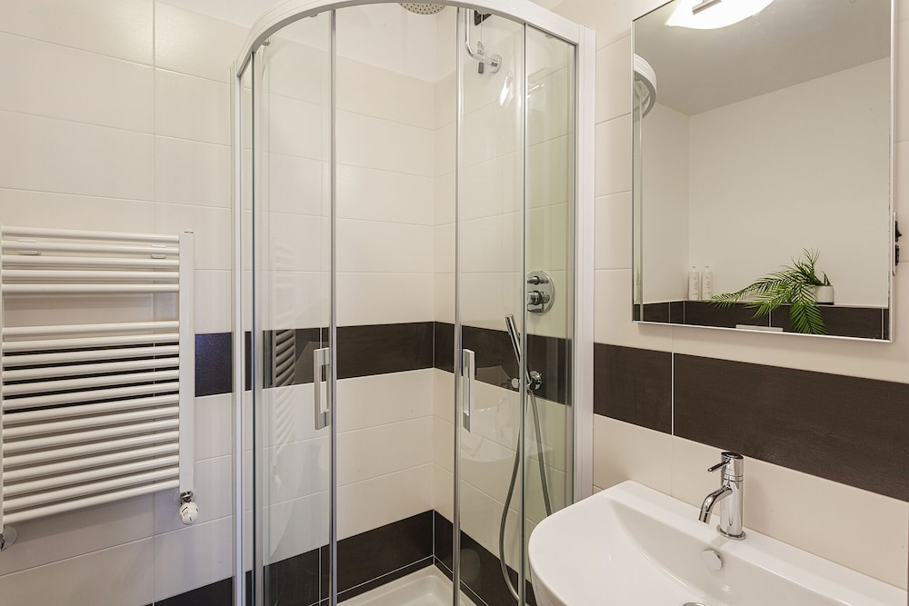 Genoa Vacations - Shelley Apartments By Wonderful Italy - Property Image 72