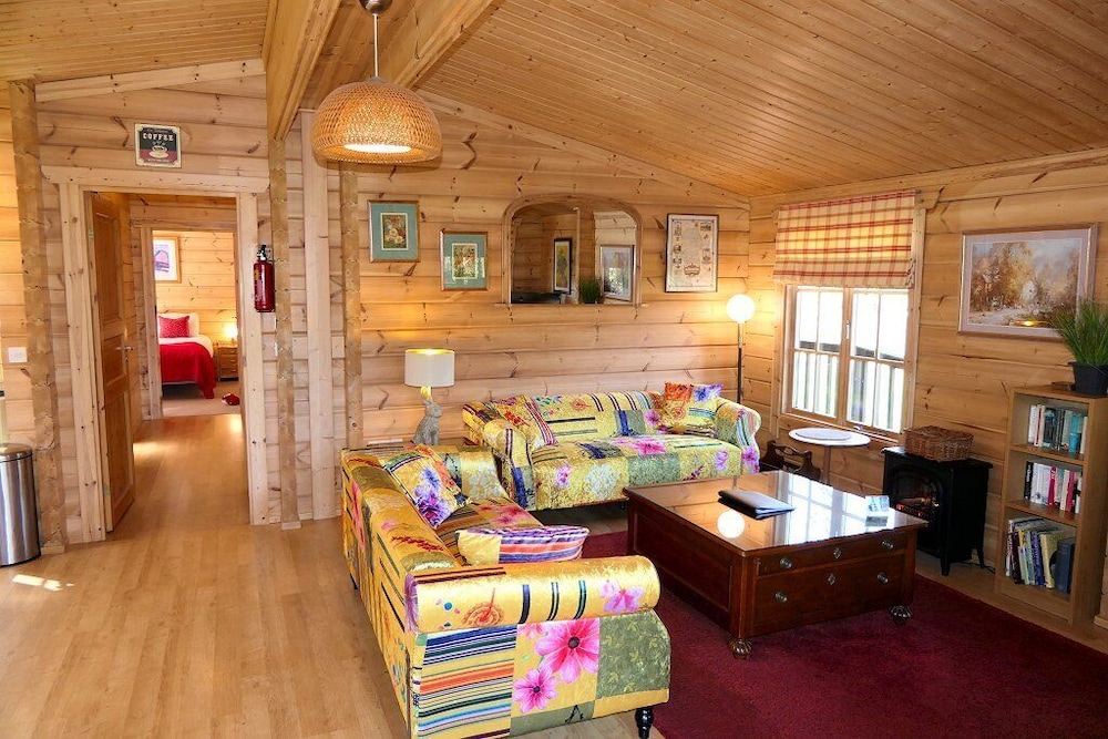 Willowbank Lodges