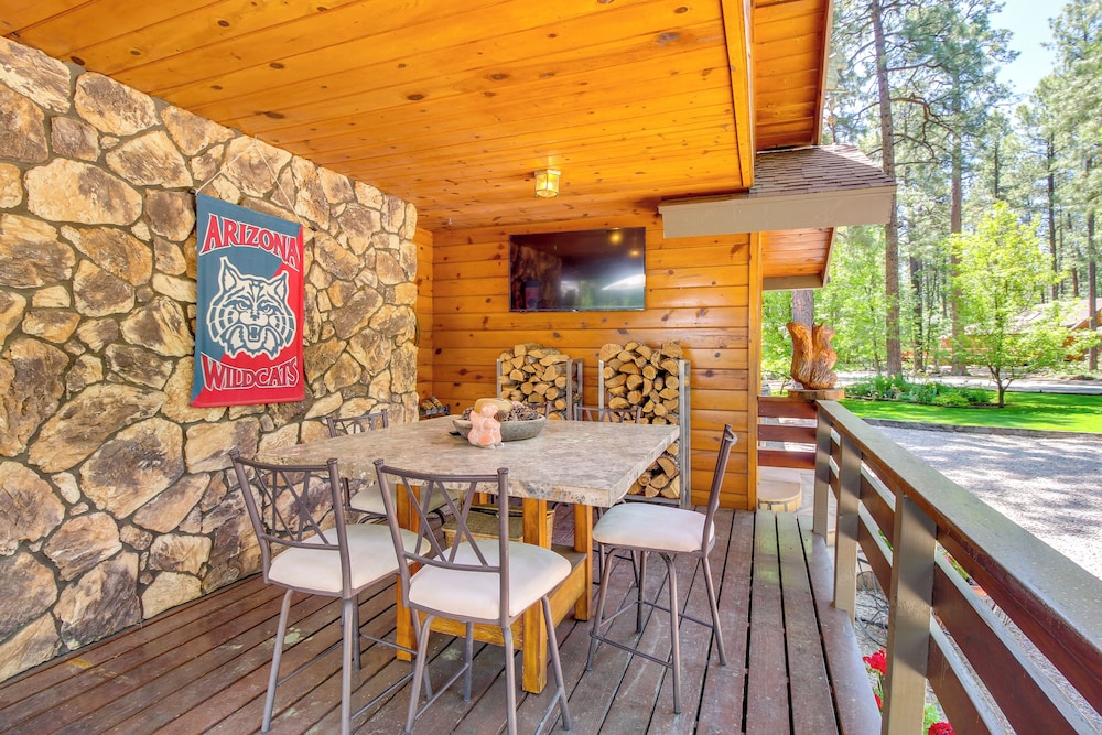 Pinetop Cabin w/ Golf Course Patio on 8th Green! view 4