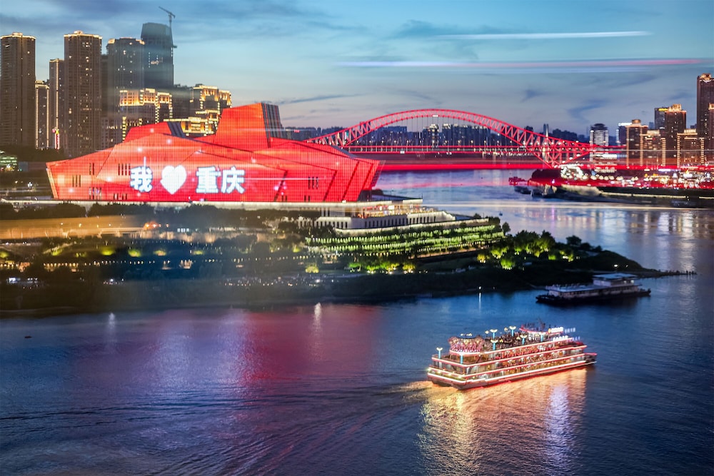Baihong Riverview Drone Show Apartment