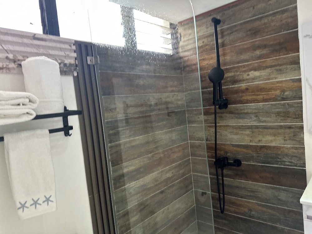 Onyx luxury rd