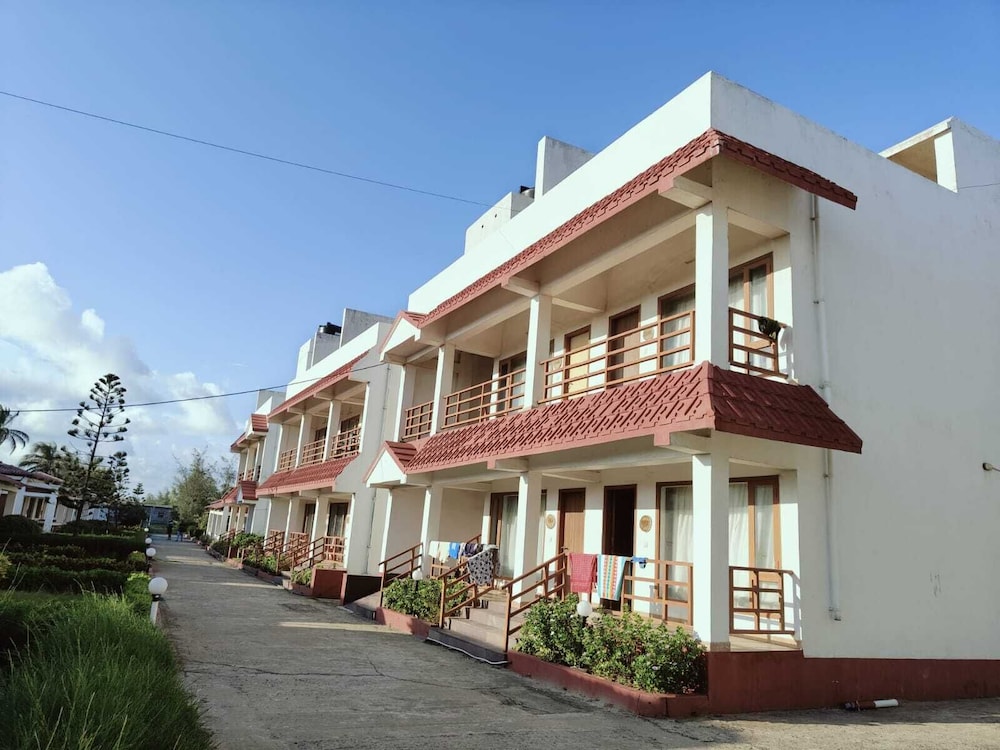 Ricardo Beach Resort