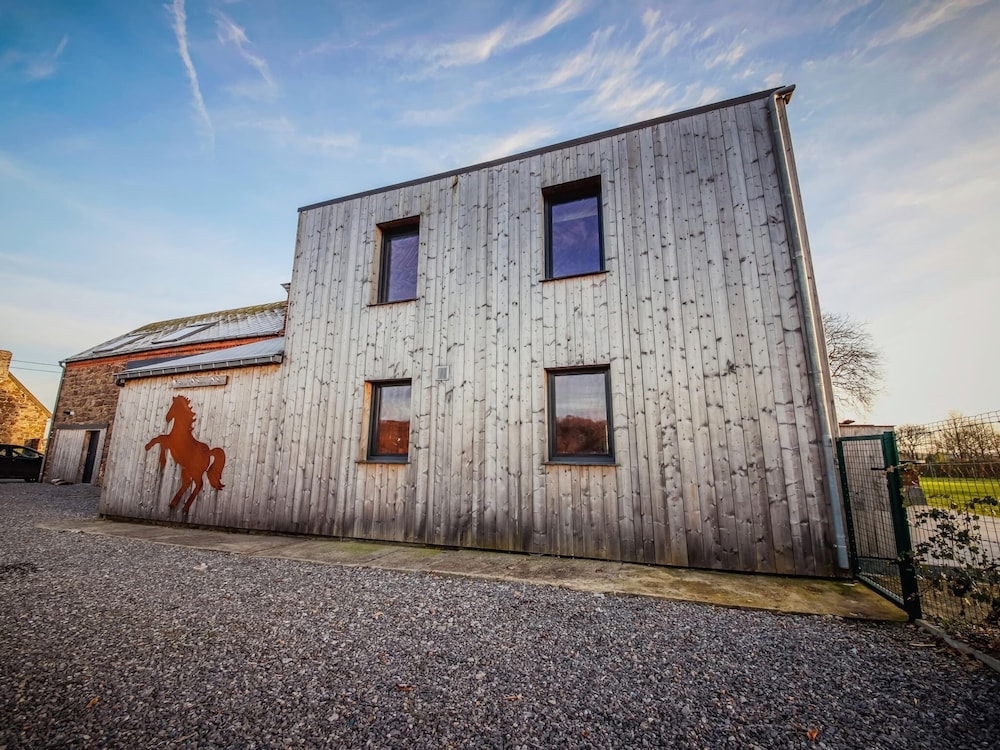Family Retreat Near Haltinne