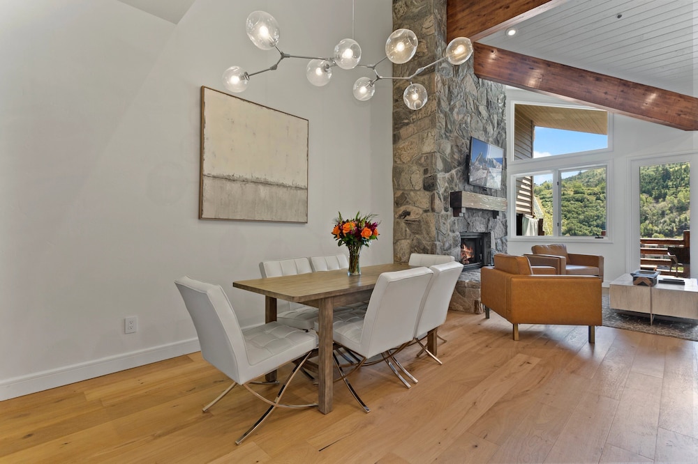 Trail's End Lodge at Deer Valley Resort - Three Bedroom Residence with Spa #501 3 Condo