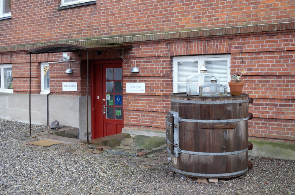 Ny Kirstineberg Gods Bed & Breakfast
