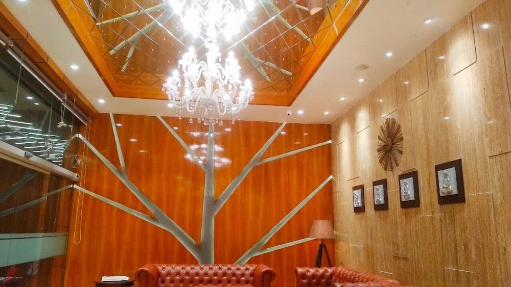 Hotel Akash Sarovar