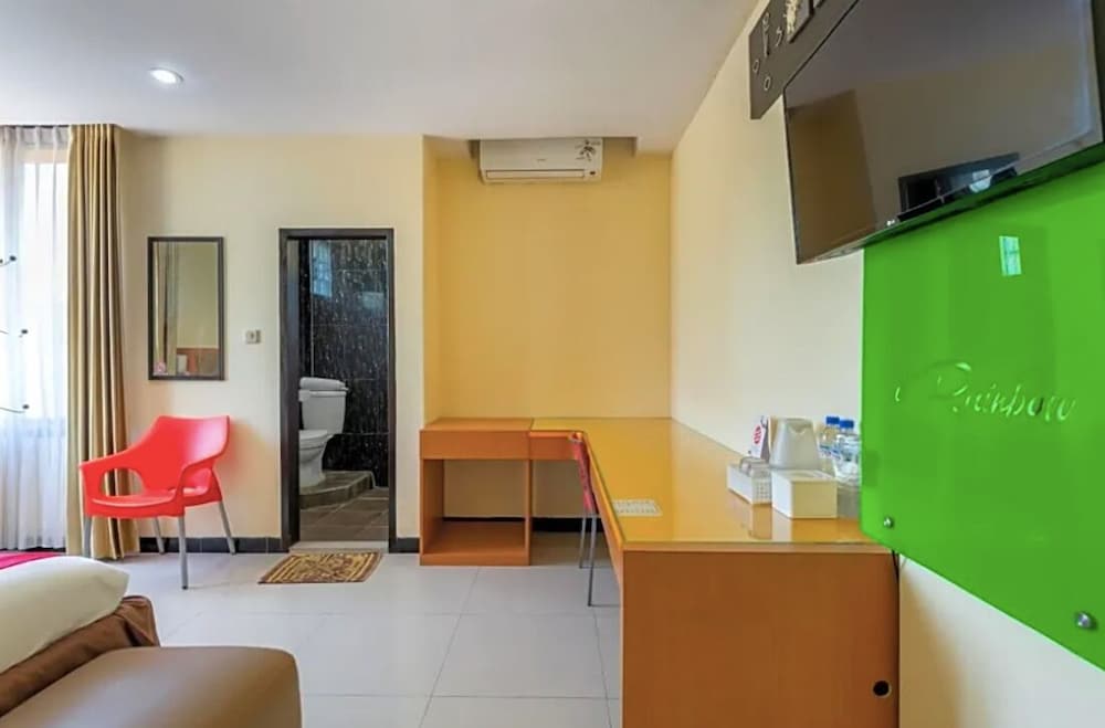 TwoSpaces Living at D'Rainbow Homestay view 5