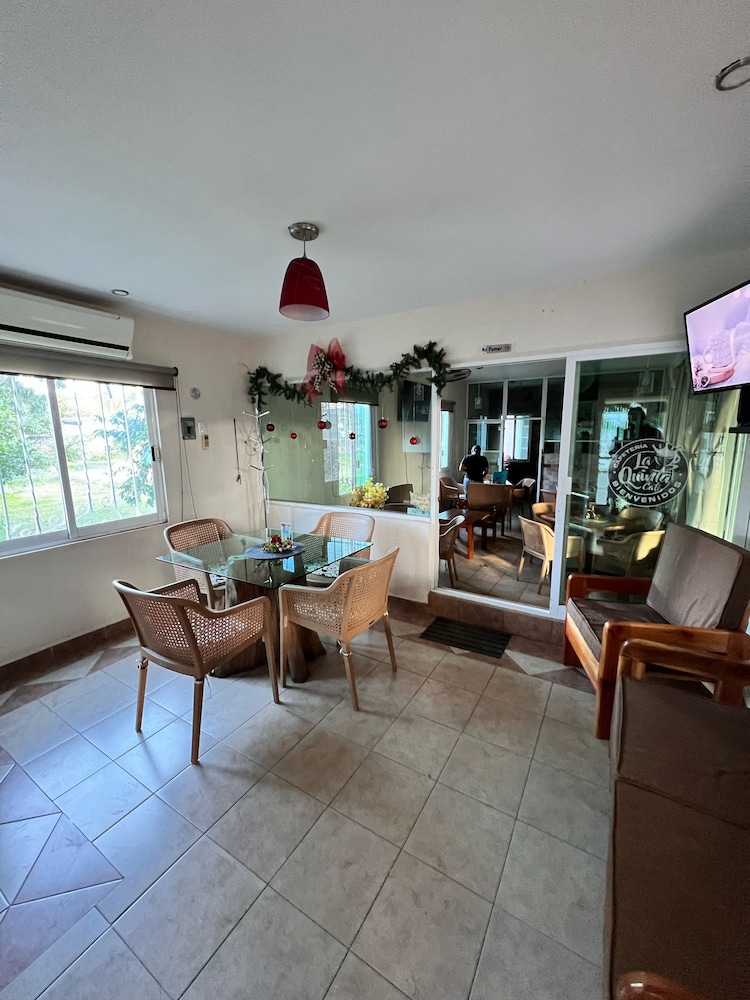 Hotel Carambola Rooms - Image 1