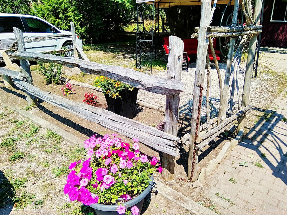 Photo 32
