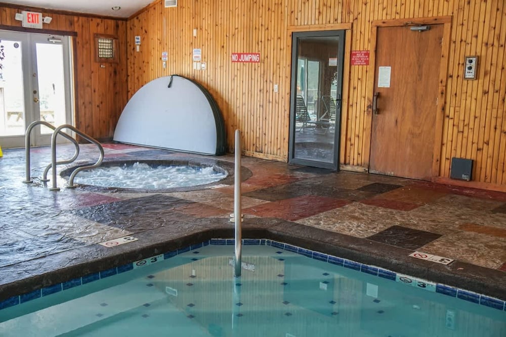 Mountain Views Indoor Pool Access Full Kitchen