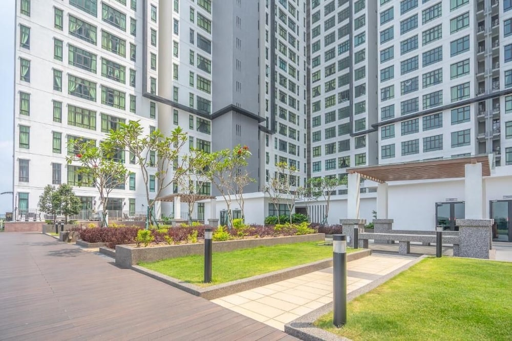 D'Summit Residences by YML Home B1