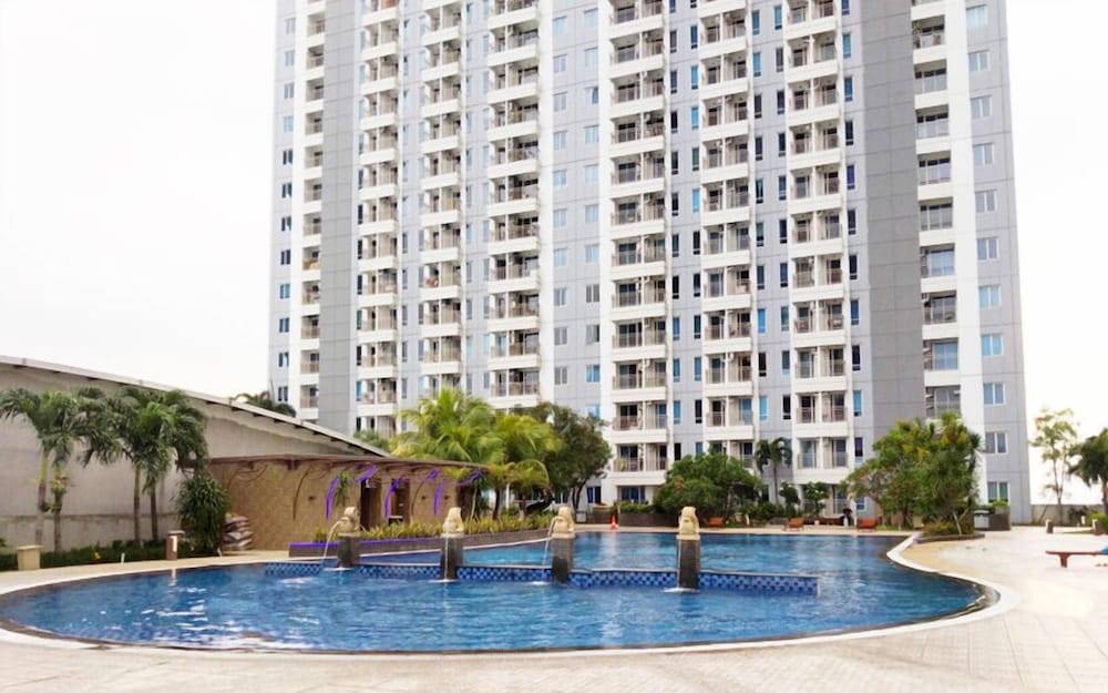 Pleasant and Restful Studio at Orchard Supermall Mansion Apartment