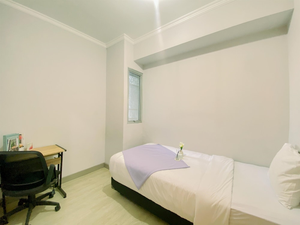 Warm And Cozy Stay 2Br Pakubuwono Terrace Apartment