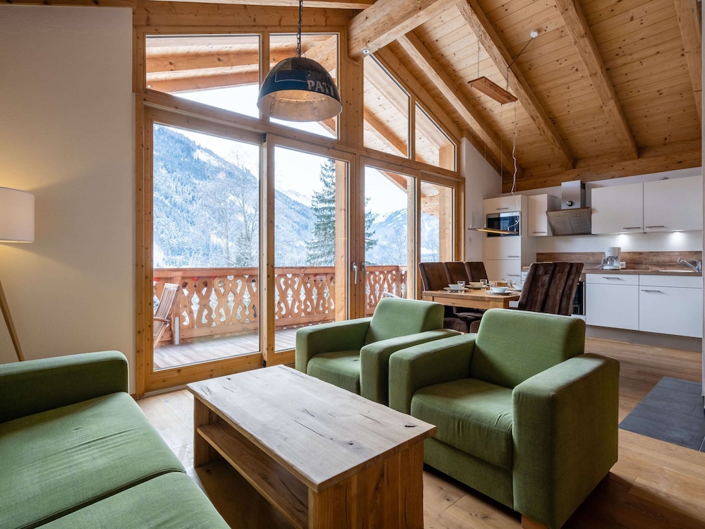 Quaint Chalet in Wald im Pinzgau with Garden near Ski Slopes view 5