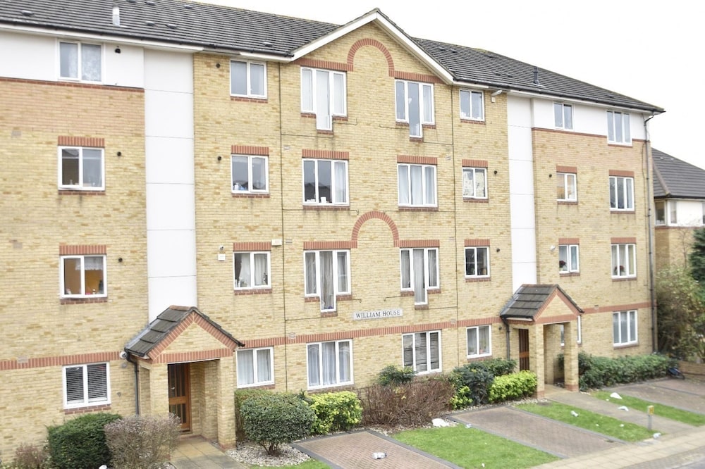 Thames view house
